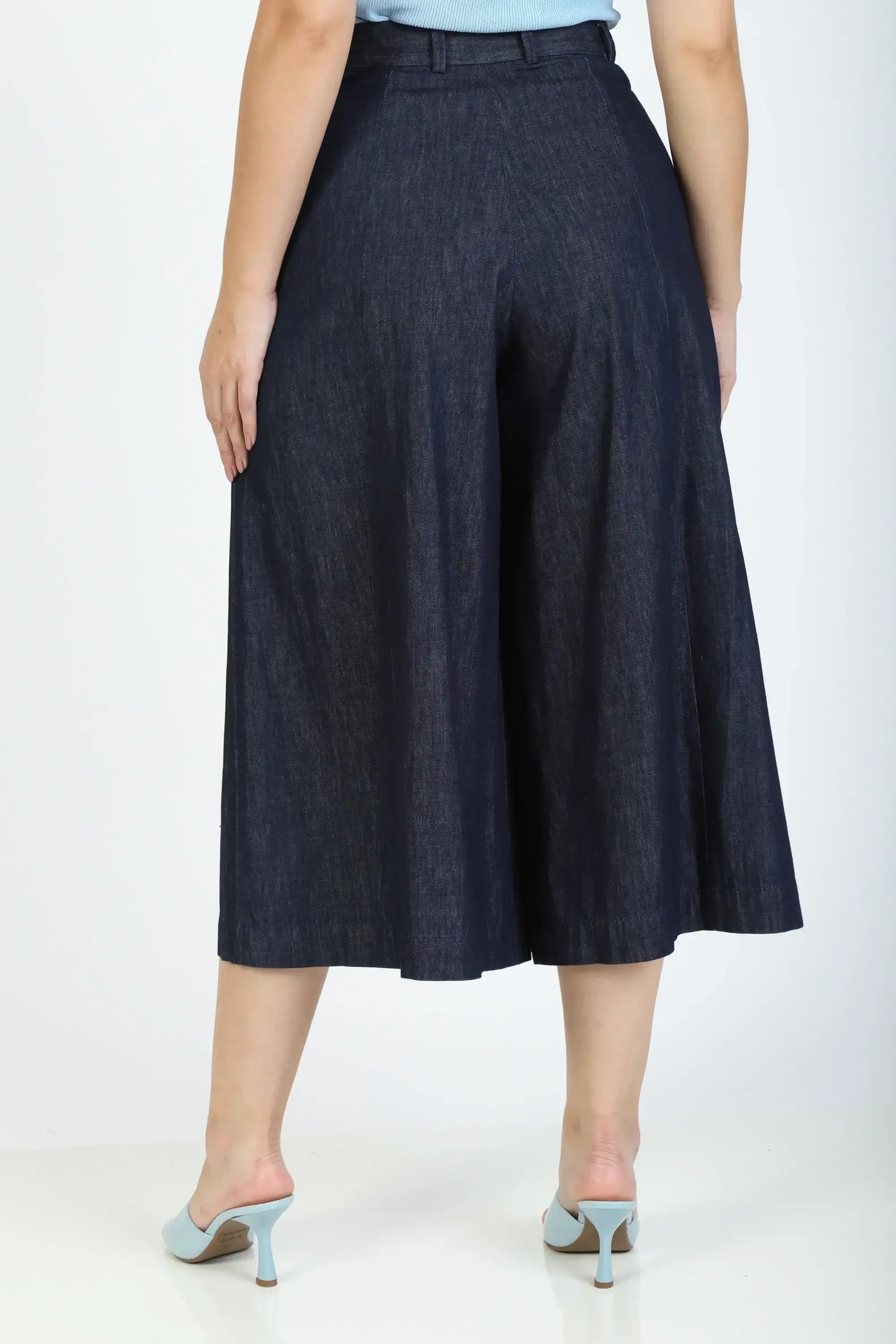 Calça Saia Jeans com Pregas