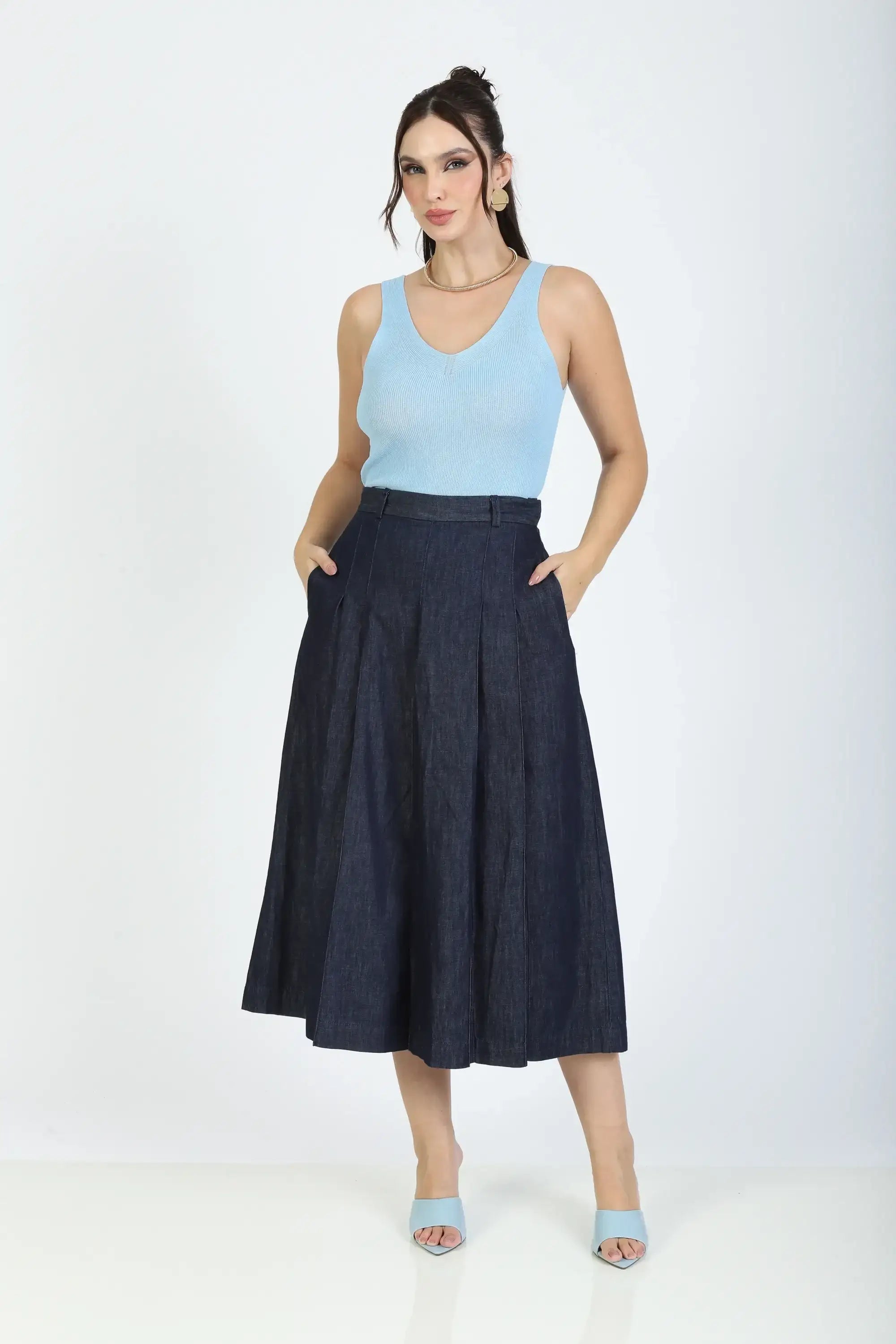 Calça Saia Jeans com Pregas
