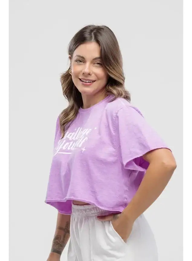 Camiseta Estonada Cropped Challenge Yourself