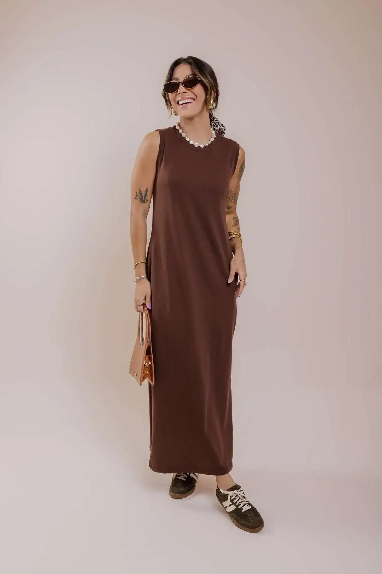 Vestido Longo cavado C/bolso