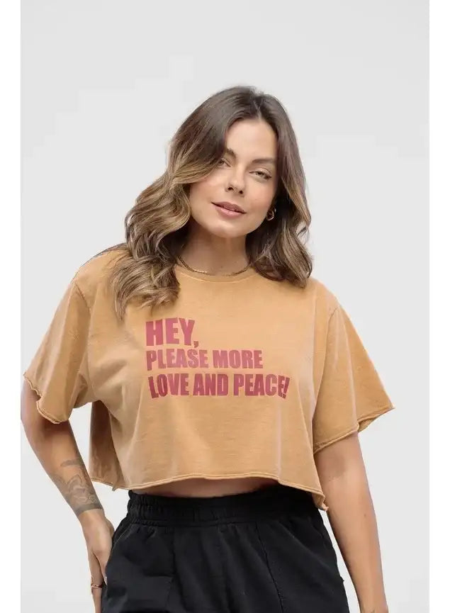 Camiseta Estonada Cropped Hey Please More