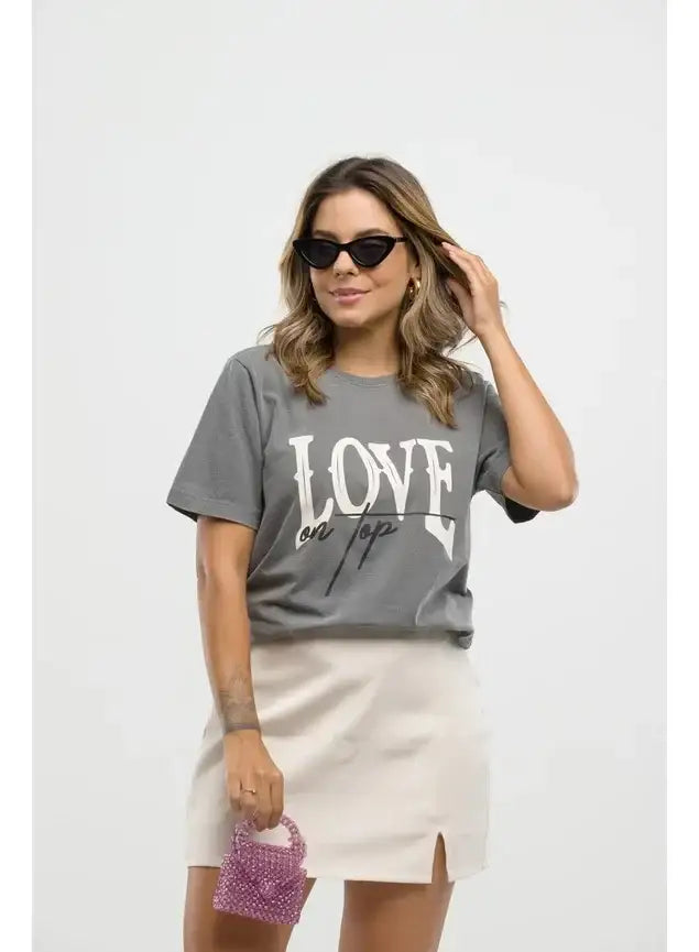 Camiseta Estonada Love on Top