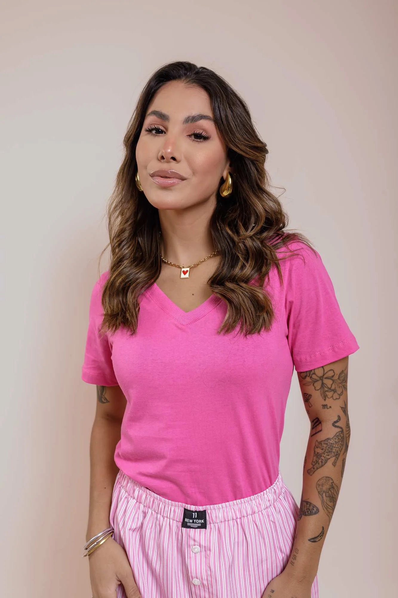 T-Shirt Básica Gola V