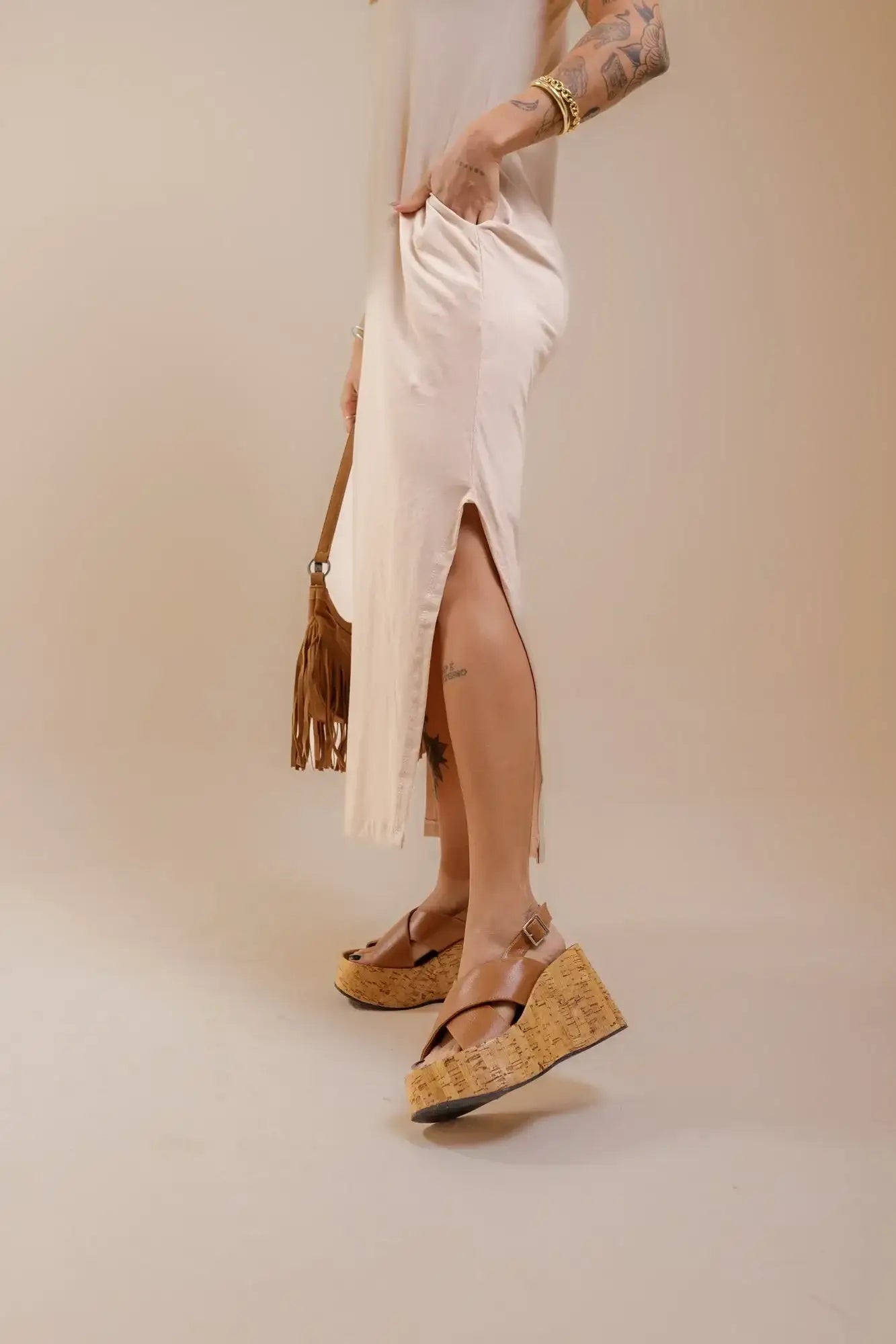 Vestido Longo cavado C/bolso